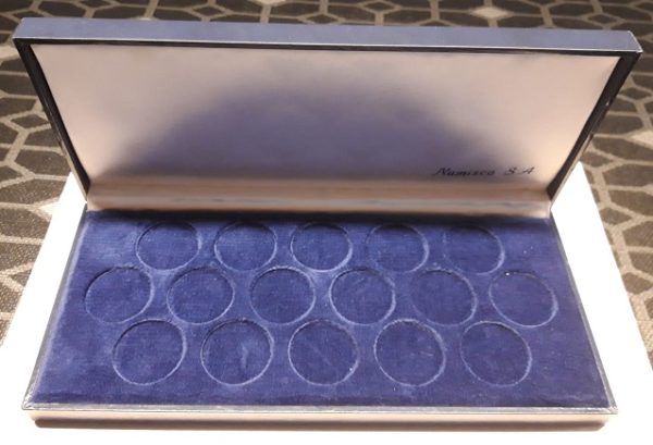 Ecrin pour 16 monnaies ou médailles de 32mm