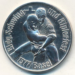 Médaille de Lutte Eidg. Schwingen und Älplerfest 1977 Basel (vz) en argent